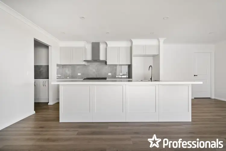 Second view of Homely house listing, 5 Lyon Close, Kelso NSW 2795