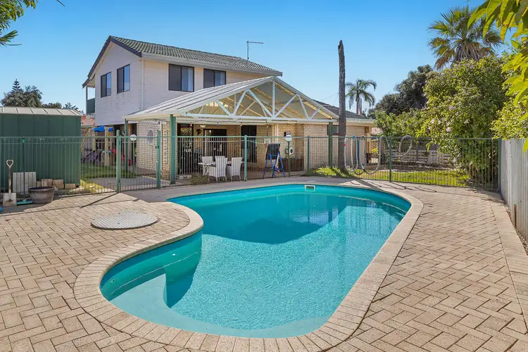 16 Ernest Street, Safety Bay WA 6169