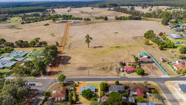 Fourth view of Homely house listing, 35 O'Connor Street, Manjimup WA 6258