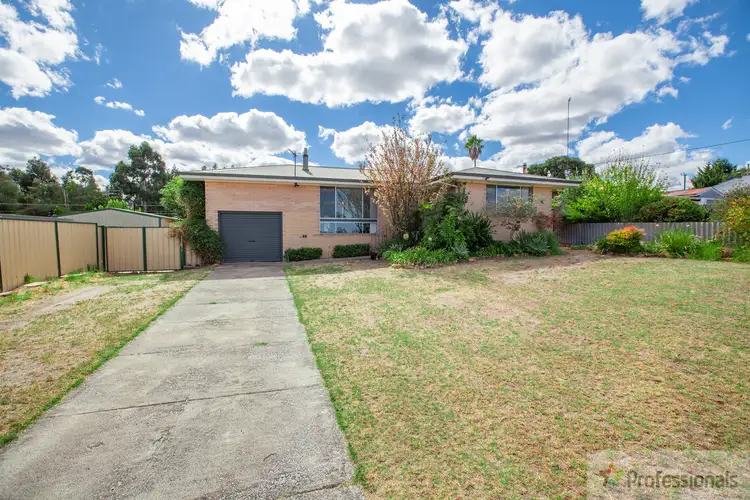 42 Wattle Crescent, Manjimup WA 6258