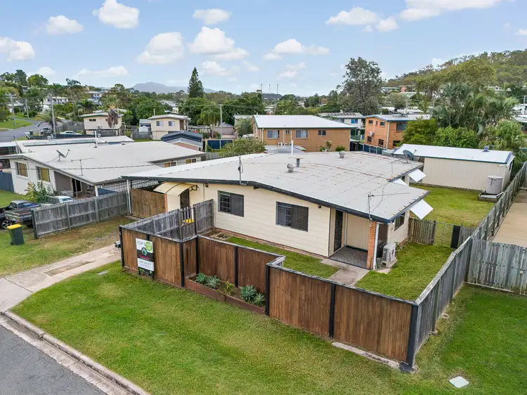 4 Illawarra Drive, Kin Kora QLD 4680