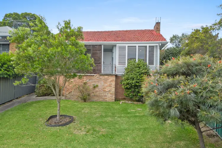 11 Garden Grove Parade, Adamstown Heights NSW 2289