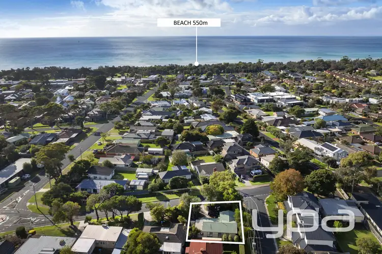 93 South Road, Rosebud VIC 3939