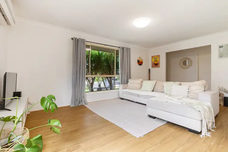 Second view of Homely house listing, 3 Camdre Court, Cleveland QLD 4163