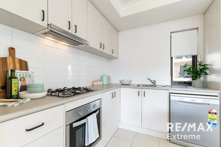 Sixth view of Homely unit listing, 2/86 Moreing Street, Redcliffe WA 6104