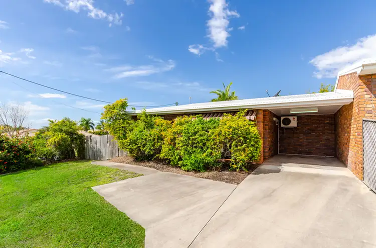 1/44 J Hickey Avenue, Clinton QLD 4680