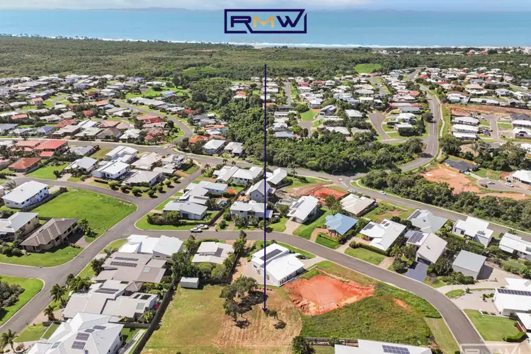 10 Pacific Vista Close, Pacific Heights QLD 4703