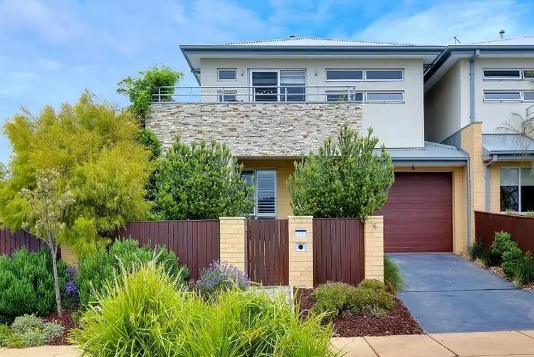 6 Vere Street, Safety Beach VIC 3936