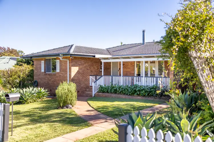 13 Drummond Street