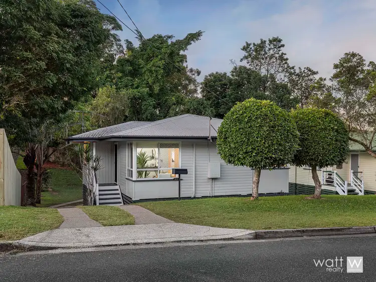 35 Sedgemoor Street, Stafford Heights QLD 4053