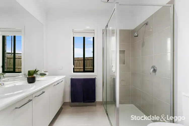 Fifth view of Homely house listing, 2 Esther Place, Traralgon VIC 3844