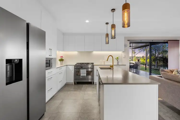 Sixth view of Homely house listing, 11 Brendan Court, Hatton Vale QLD 4341