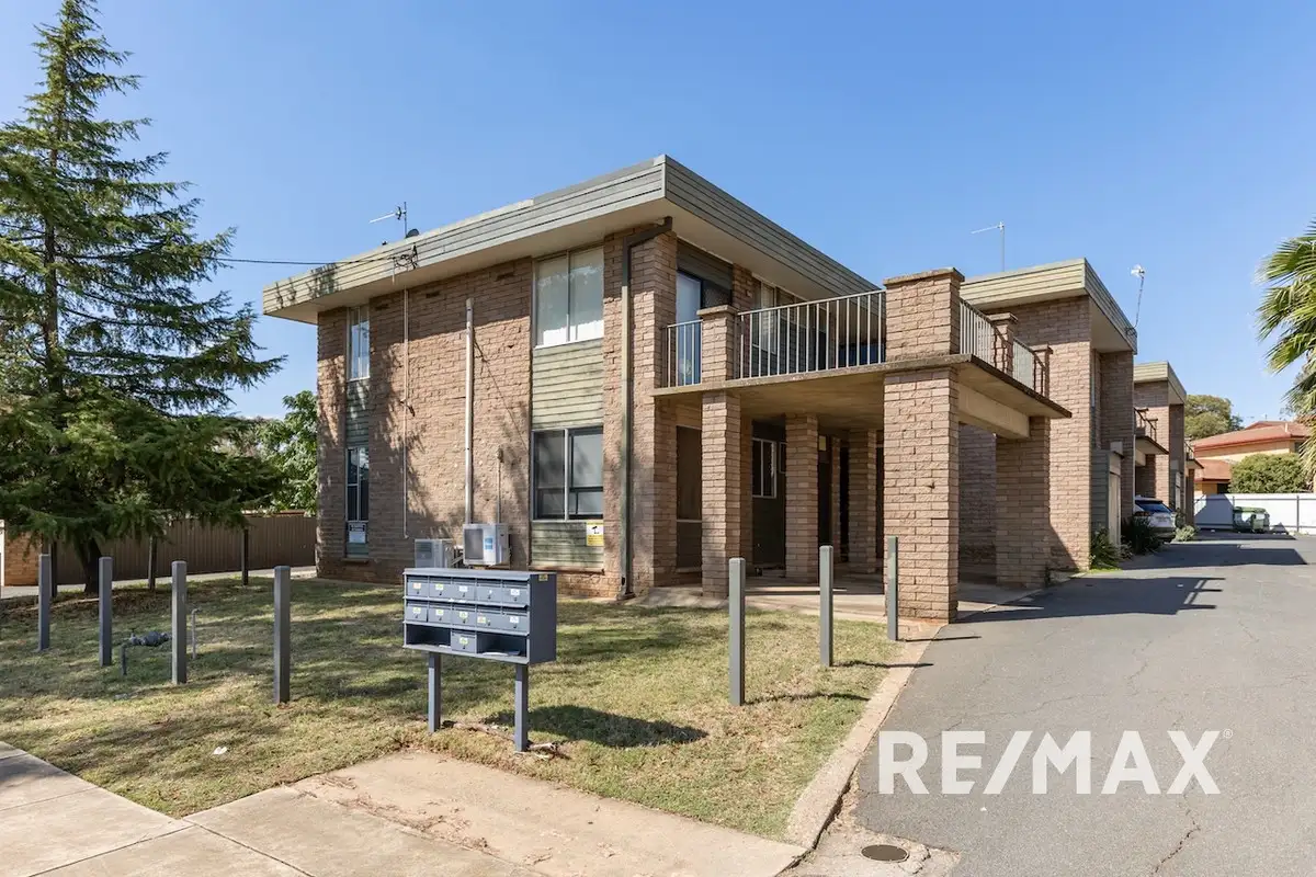 Main view of Homely unit listing, 1/1A Joyes Place, Tolland NSW 2650