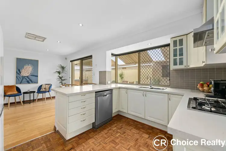 1a Howlett Place, Leeming WA 6149