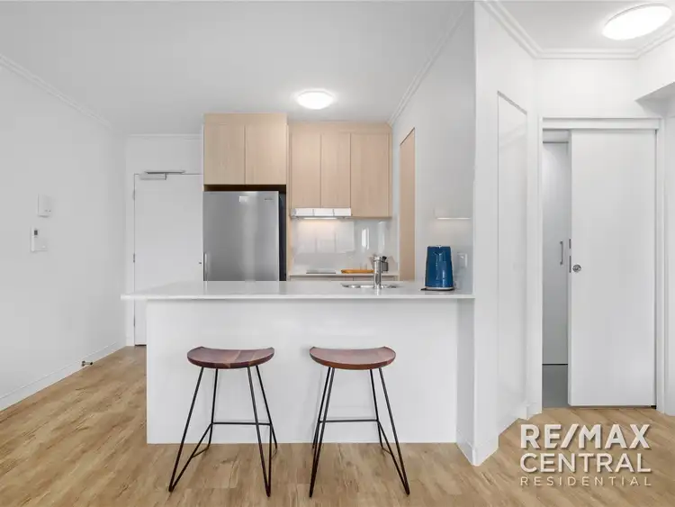 Second view of Homely apartment listing, Level 7/398 St Pauls Terrace, Fortitude Valley QLD 4006