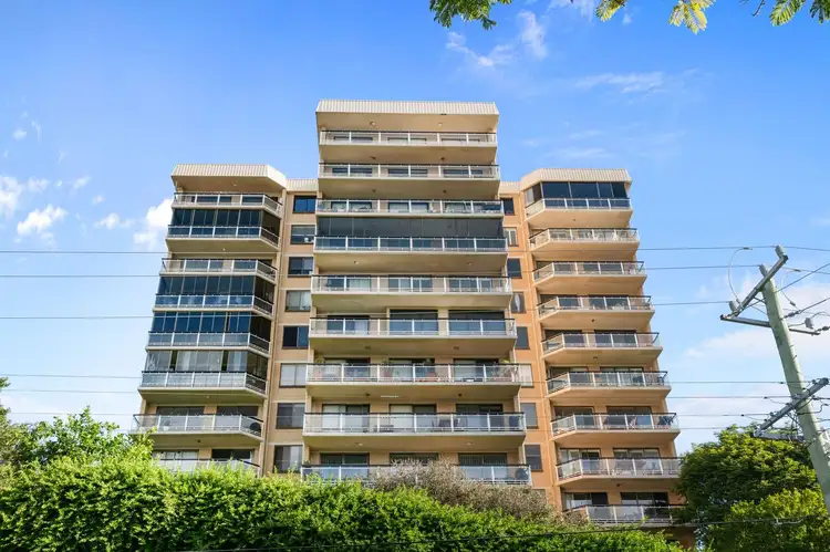 59 Sir Fred Schonell Drive