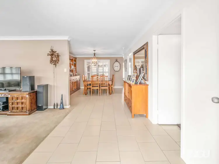 Fifth view of Homely house listing, 8 Saint Leger Court, Yamanto QLD 4305