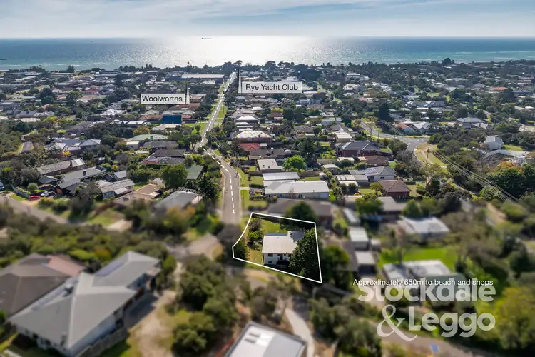 8 Locksley Road, Rye VIC 3941
