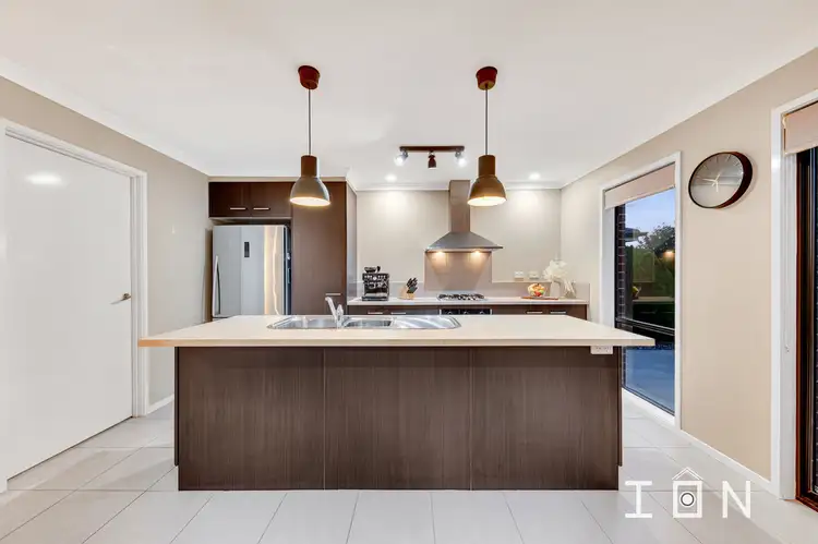 Fifth view of Homely house listing, 10 Aquitane Drive, Cranbourne East VIC 3977