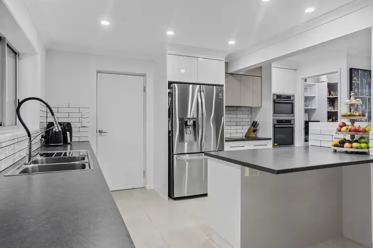 Second view of Homely house listing, 5 Marlock Court, Kin Kora QLD 4680