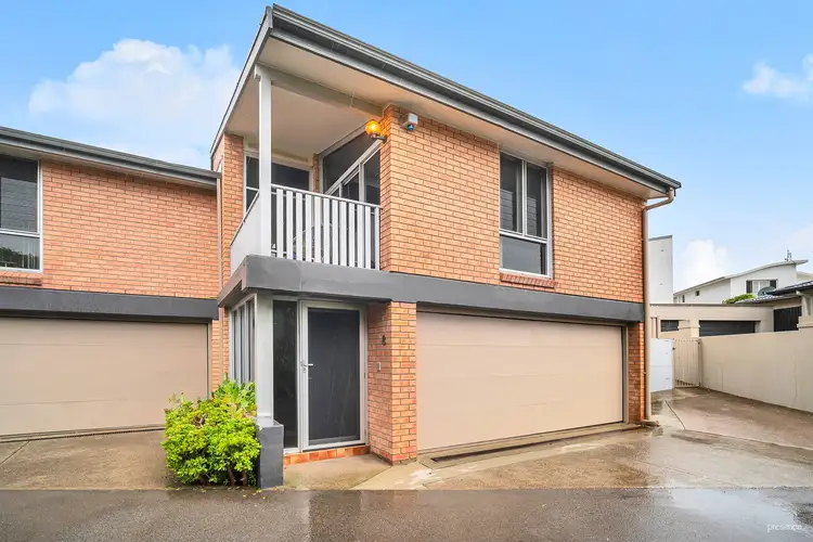 8/15A Wrightson Avenue, Bar Beach NSW 2300