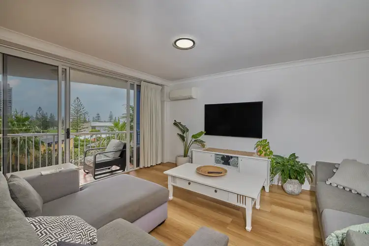 1052/2633 Gold Coast Highway, Broadbeach QLD 4218