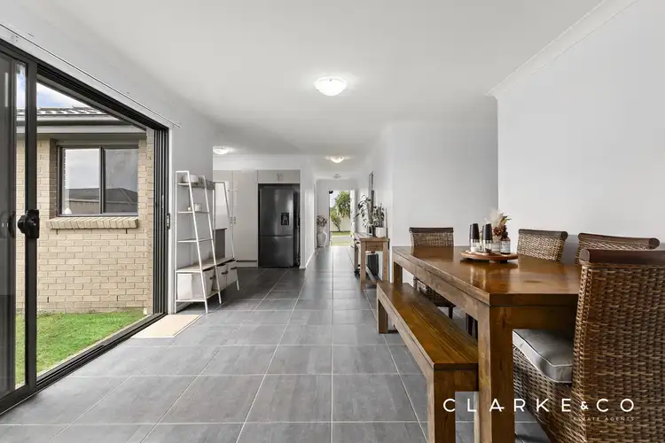 Fifth view of Homely house listing, 20 Sapphire Drive, Rutherford NSW 2320