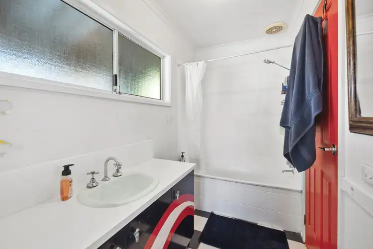 Fifth view of Homely house listing, 6 McDonald Drive, Winchelsea VIC 3241