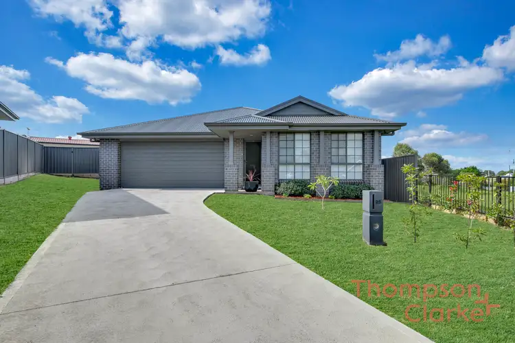 25 Isla Street