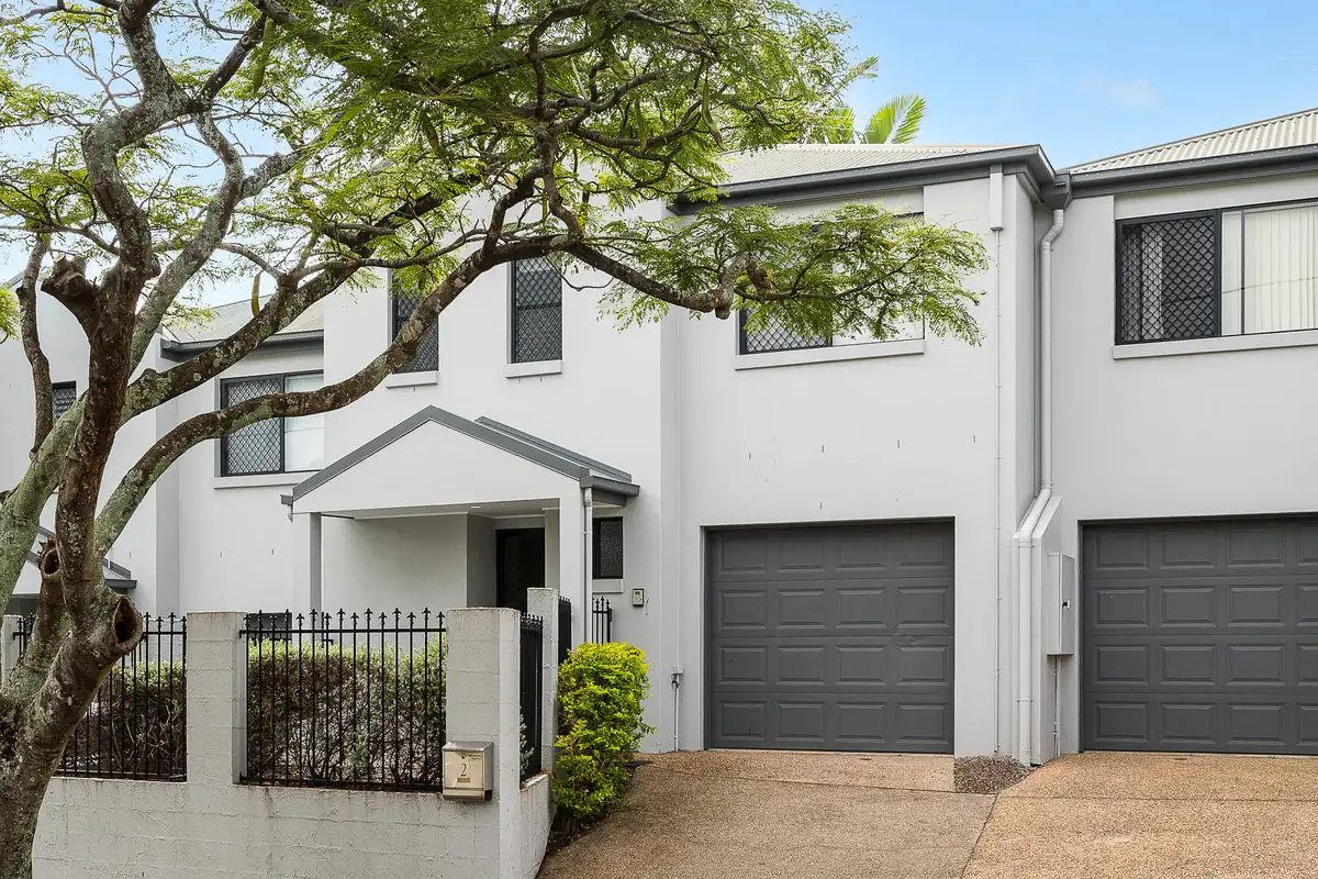 Main view of Homely townhouse listing, 2/3 Kedron Street, Wooloowin QLD 4030