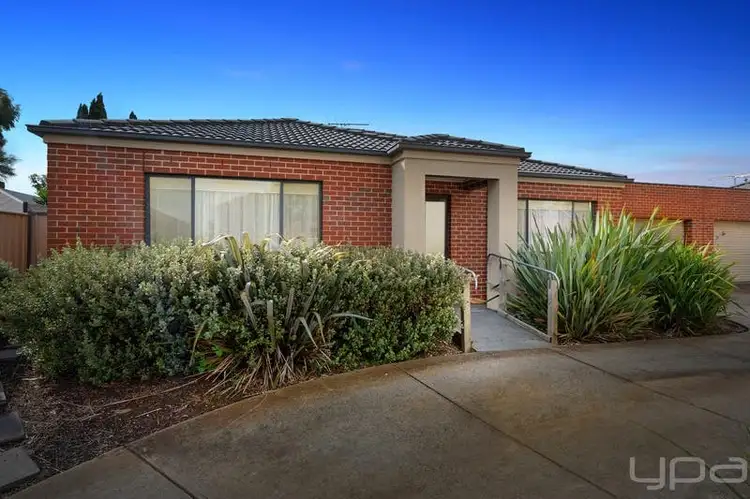 Fourth view of Homely house listing, 2/25 Lomandra Bowl, Harkness VIC 3337