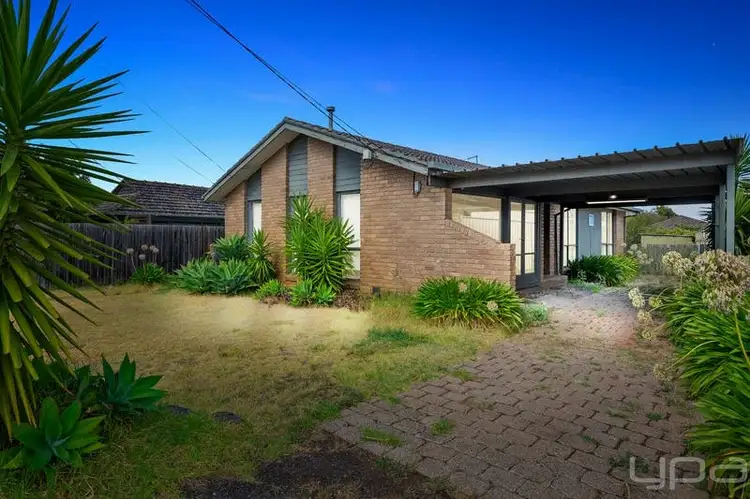 29 Essex Drive, Melton VIC 3337