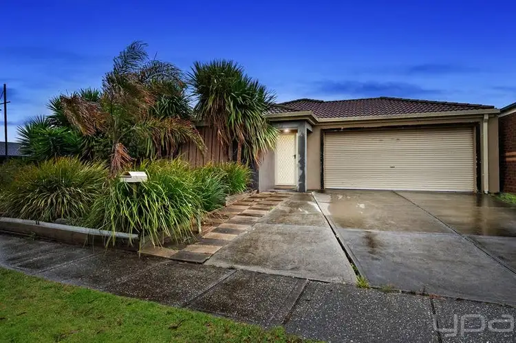 9 Black Knight Way, Kurunjang VIC 3337