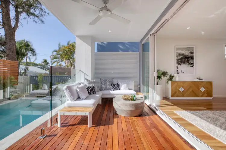 1/34 Naranga Avenue, Broadbeach Waters QLD 4218