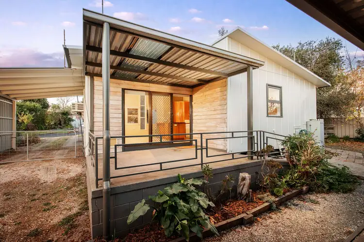 Fifth view of Homely house listing, 4 Spring Avenue, Wodonga VIC 3690