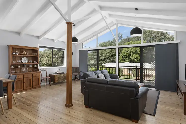 Second view of Homely house listing, 11 Ferguson Street, Mount Lofty QLD 4350