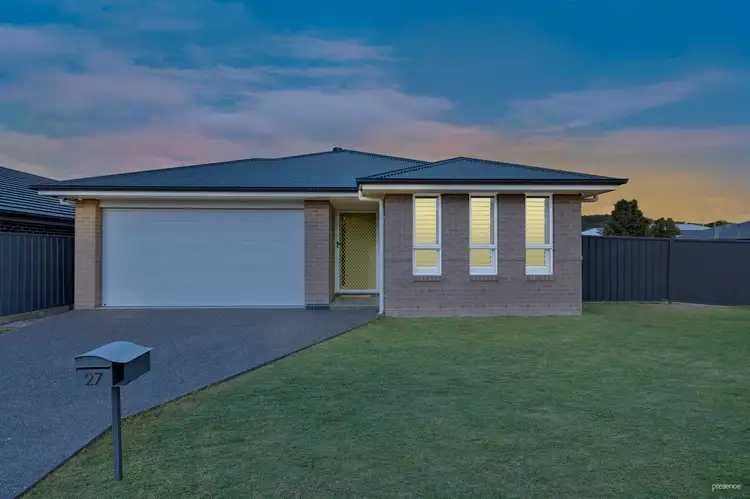 27 Lamb Street, Boolaroo NSW 2284