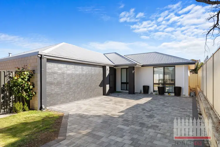 33B Cooper Road, Morley WA 6062