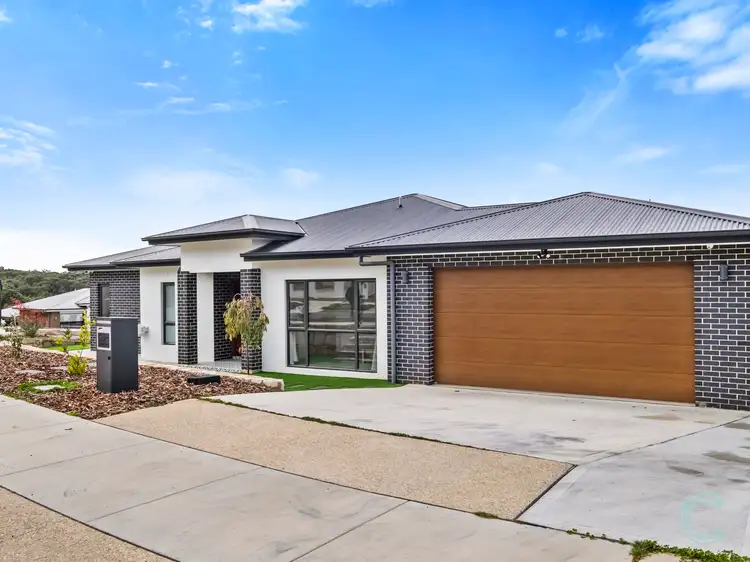 14 Don Gazzard View, Taylor ACT 2913