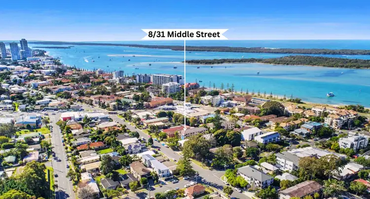 31 Middle Street