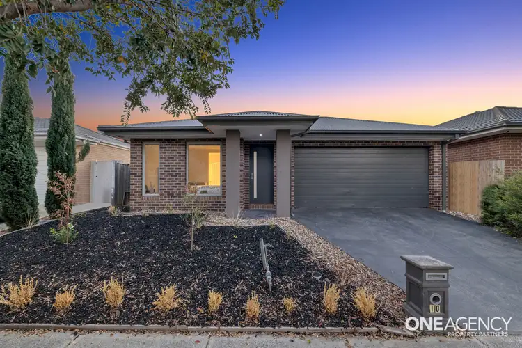 10 Lure Avenue, Point Cook VIC 3030