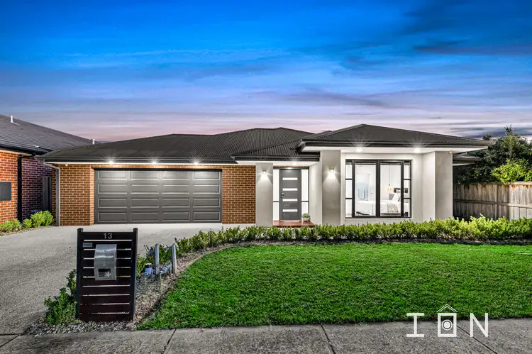 13 Ossa Crescent, Clyde VIC 3978