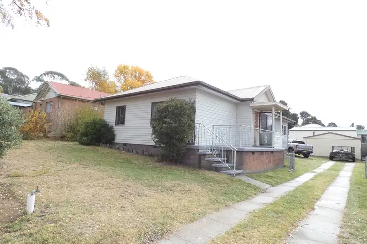 6 Adina Place, Cooma NSW 2630