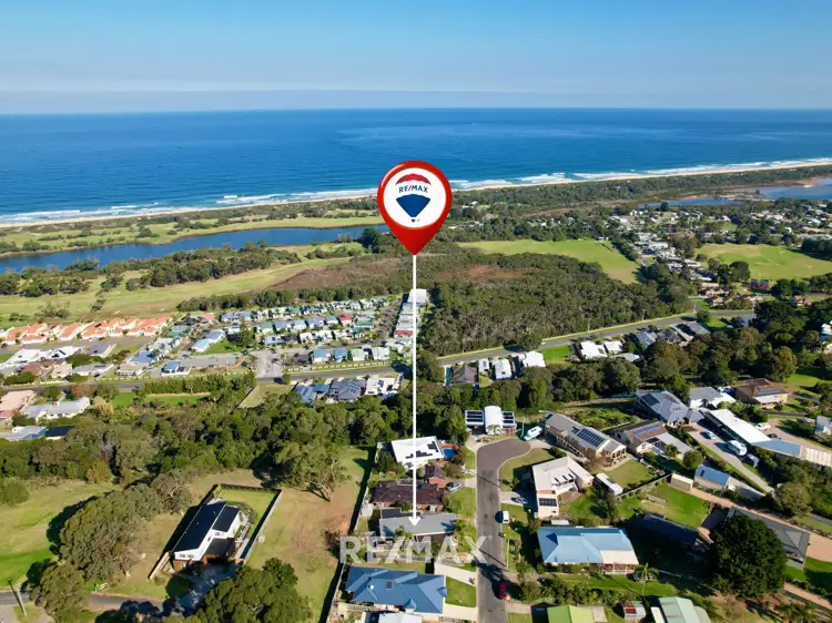 Fourth view of Homely unit listing, 1 & 2/13 New Street, Lakes Entrance VIC 3909