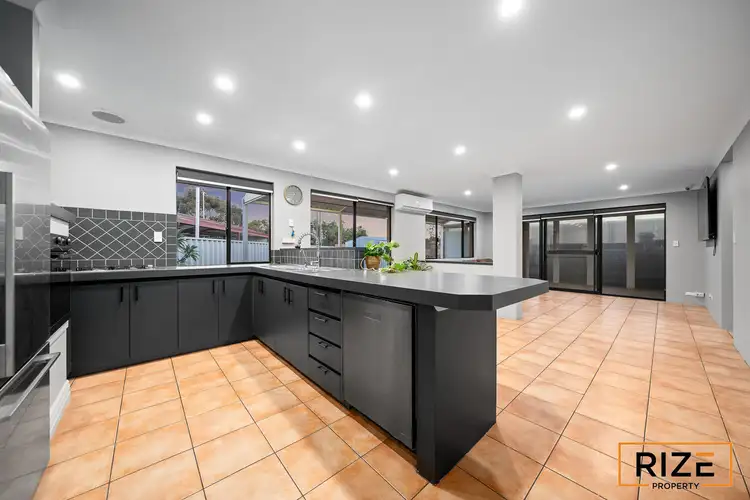 Fifth view of Homely house listing, 6 Yama Close, Carramar WA 6031