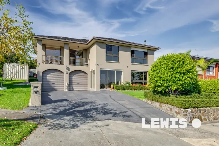 Main view of Homely house listing, 10 Jeffs Court, Endeavour Hills VIC 3802