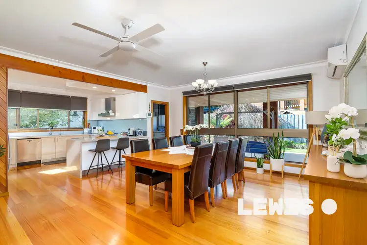 Fourth view of Homely house listing, 10 Jeffs Court, Endeavour Hills VIC 3802