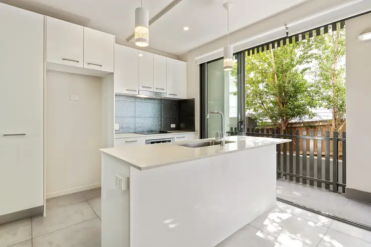 4/15 Lytton Road, Bulimba QLD 4171