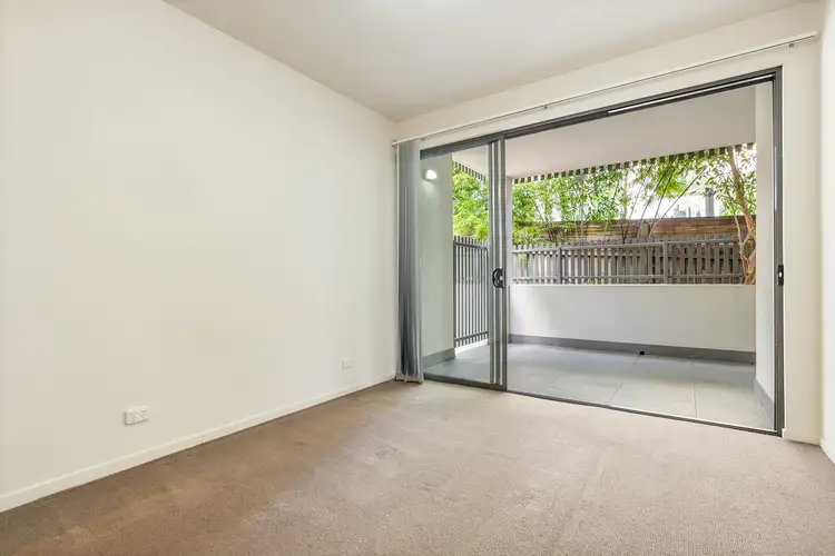 Fifth view of Homely apartment listing, 4/15 Lytton Road, Bulimba QLD 4171