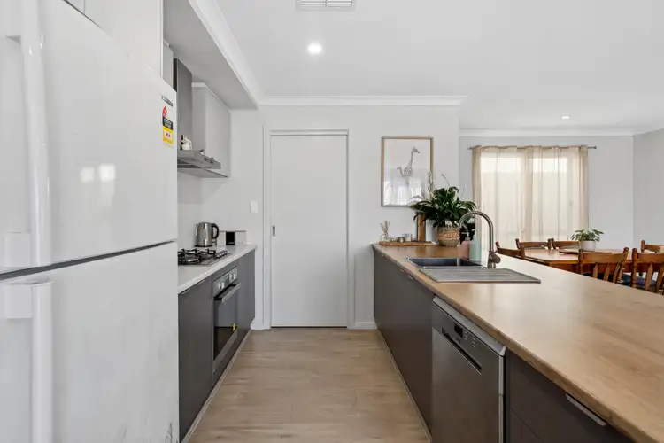 Fifth view of Homely house listing, 8 Barnabas Crescent, Christie Downs SA 5164